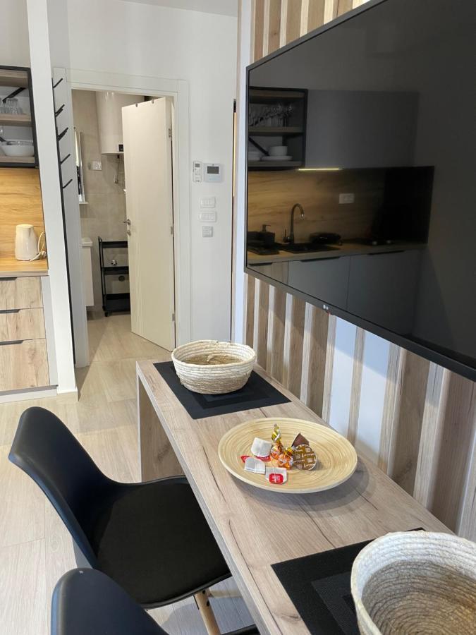 Dora Family Apartments บุดวา ภายนอก รูปภาพ