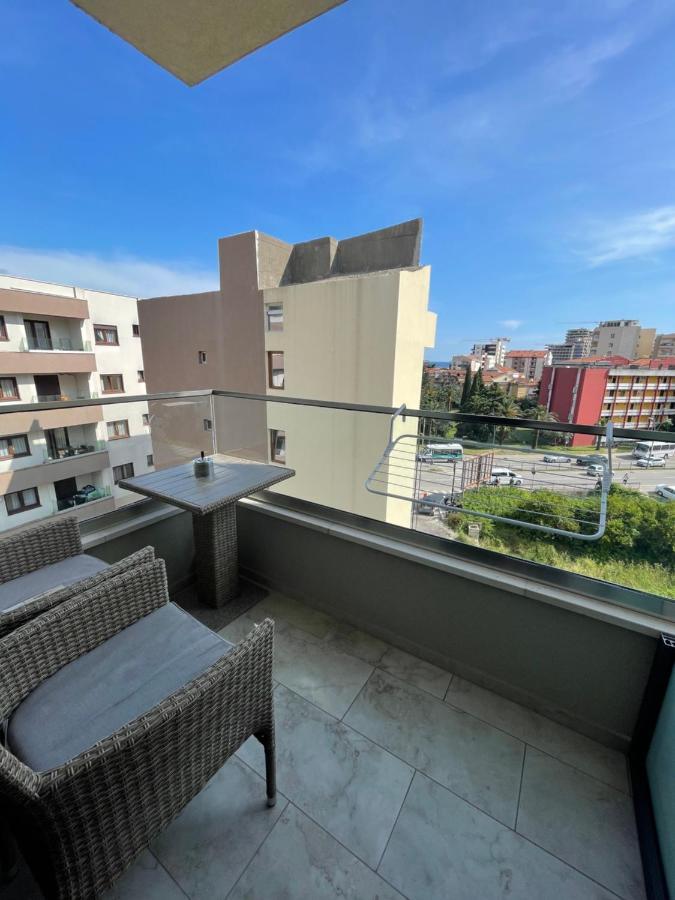 Dora Family Apartments บุดวา ภายนอก รูปภาพ