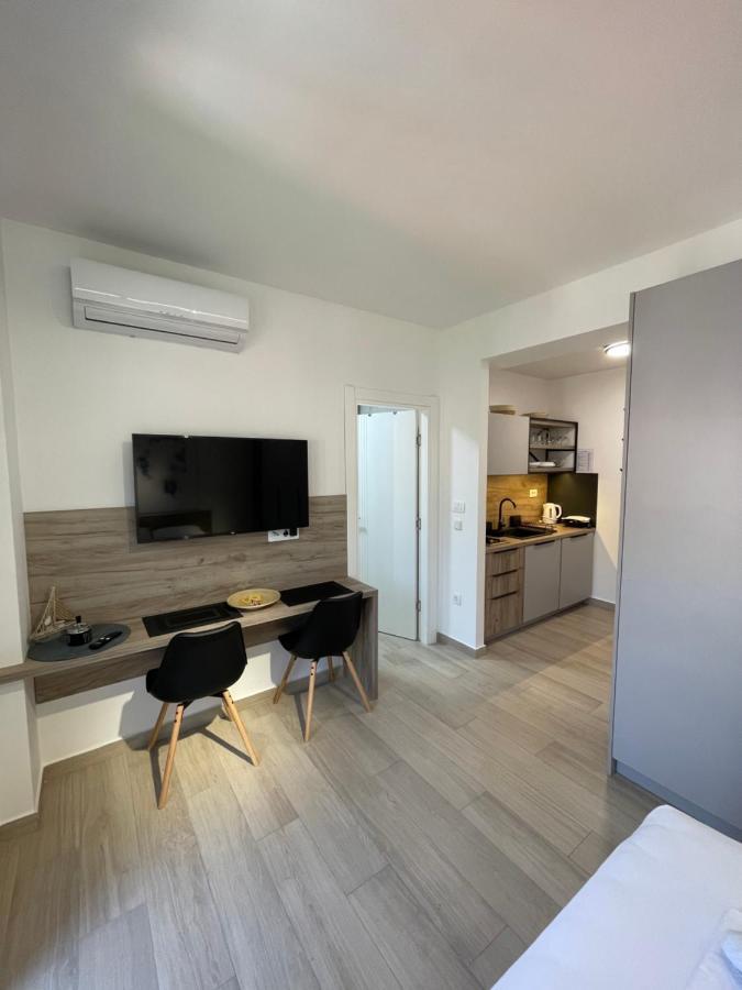 Dora Family Apartments บุดวา ภายนอก รูปภาพ