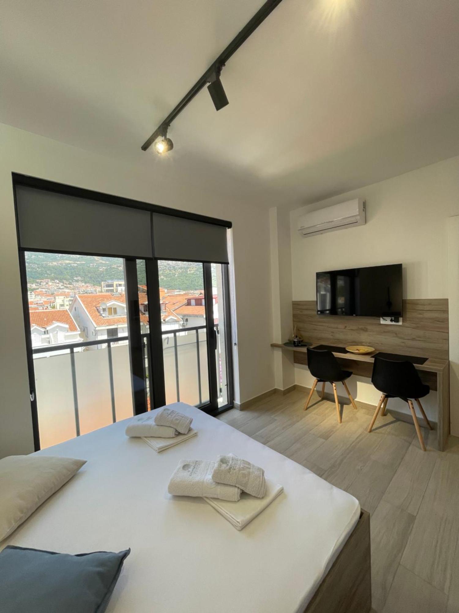Dora Family Apartments บุดวา ภายนอก รูปภาพ
